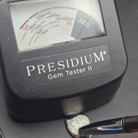 FAS Diamond Chip Heart Necklace Pendant Silver Tone - Picture 10 of 12